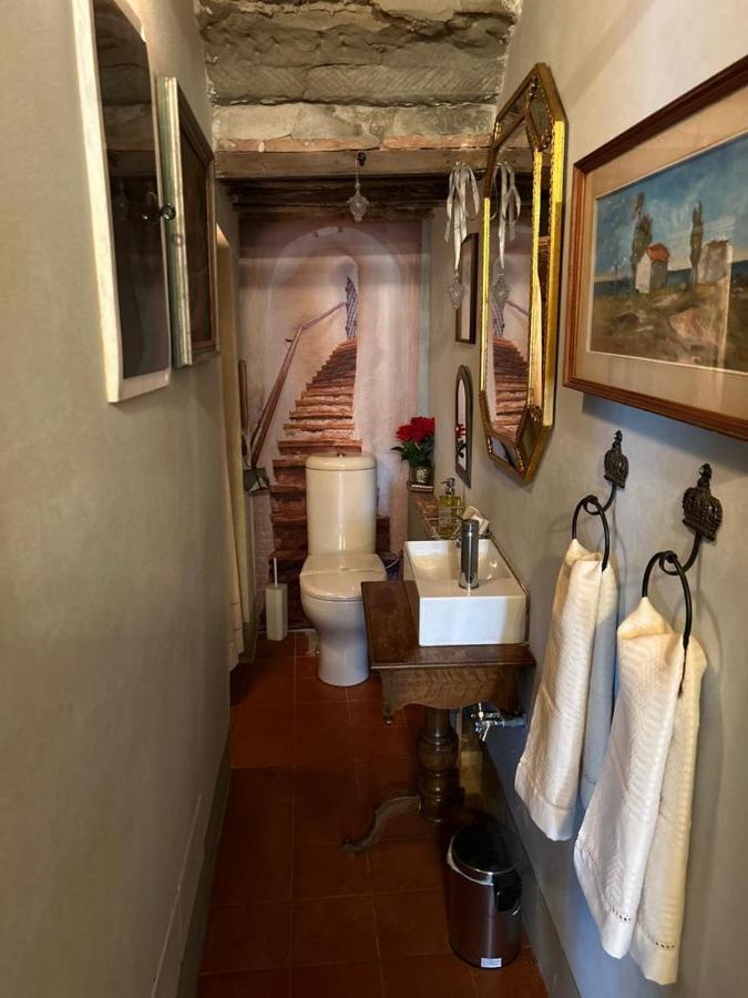 Borgo Di Beppe E Gloria Suite サン・ジョヴァンニ・ヴァルダルノ エクステリア 写真