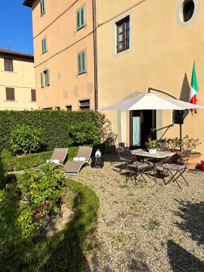 Borgo Di Beppe E Gloria Suite サン・ジョヴァンニ・ヴァルダルノ エクステリア 写真