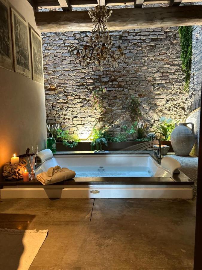 Borgo Di Beppe E Gloria Suite サン・ジョヴァンニ・ヴァルダルノ エクステリア 写真