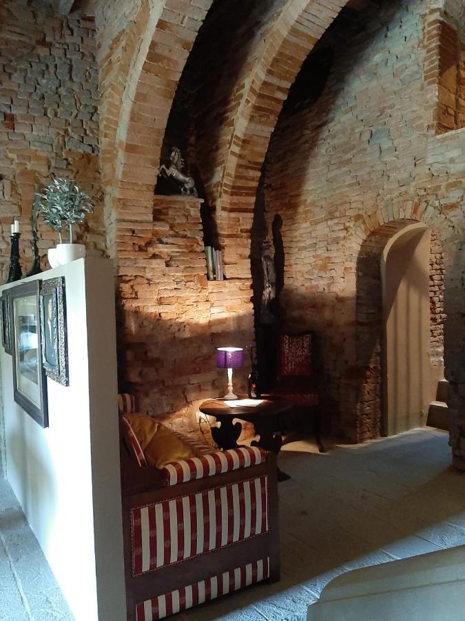 Borgo Di Beppe E Gloria Suite サン・ジョヴァンニ・ヴァルダルノ エクステリア 写真