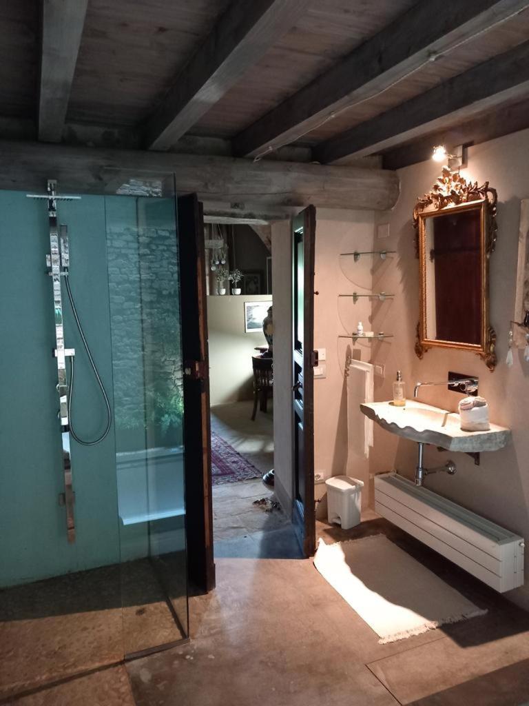 Borgo Di Beppe E Gloria Suite サン・ジョヴァンニ・ヴァルダルノ エクステリア 写真